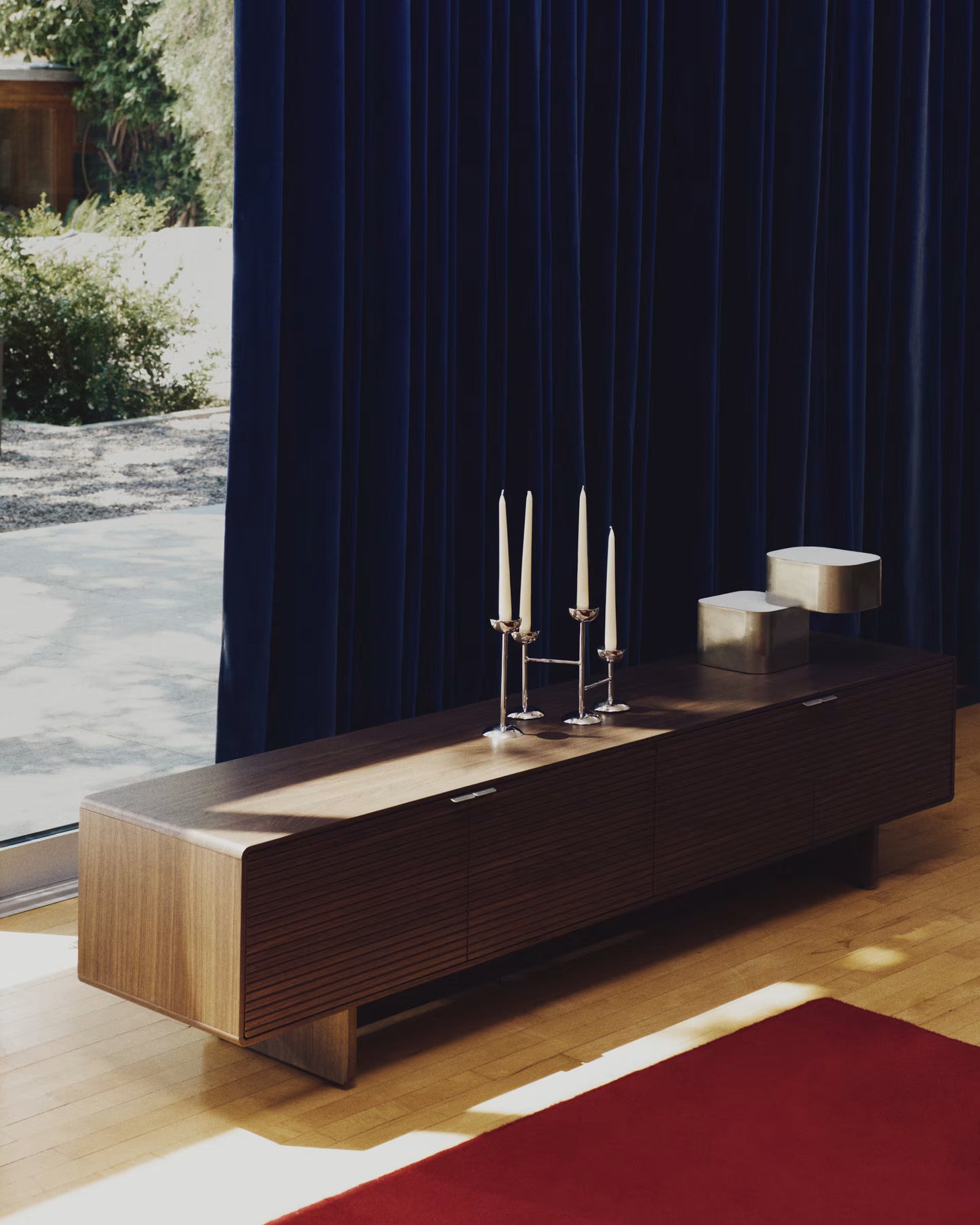 Tommy Tv Unit